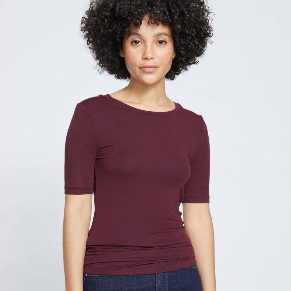 Universal Standard Crew Neck Foundation Tee